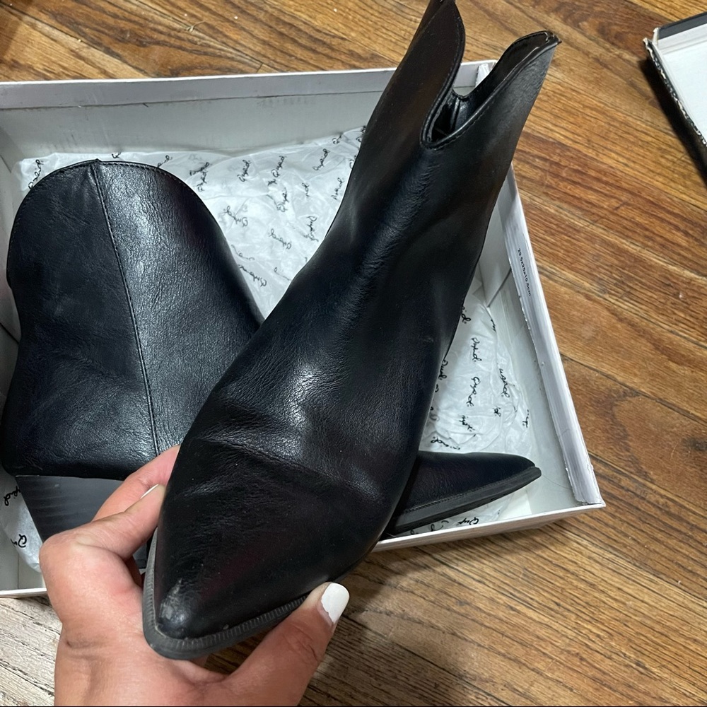 Black Women Booties - Picture 9 of 12